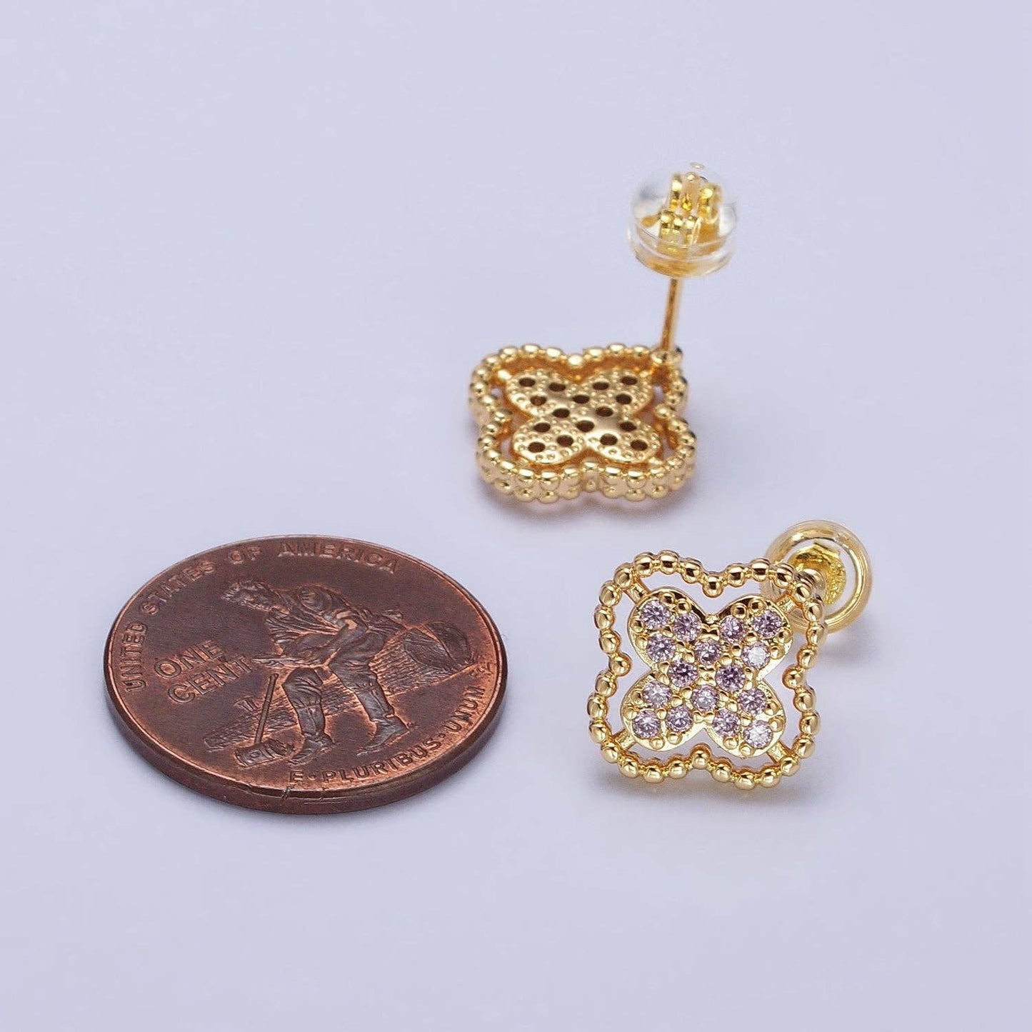 Clover Stud Earrings in Silver | AB404 - AB409: Silver / Clear