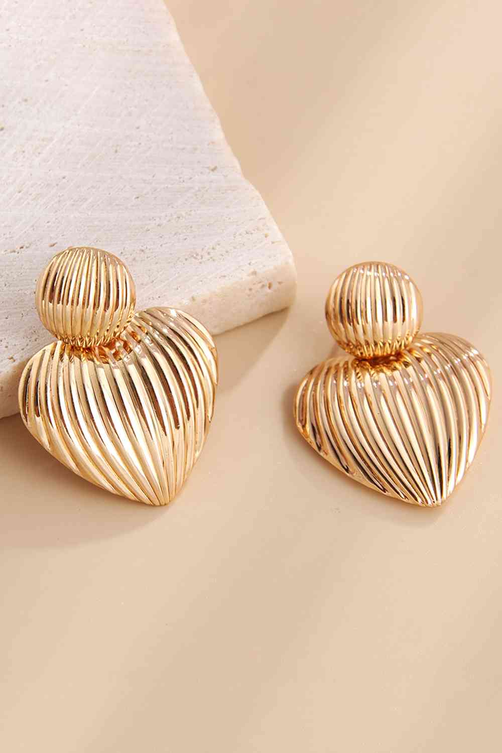 Heart Ribbed Earrings